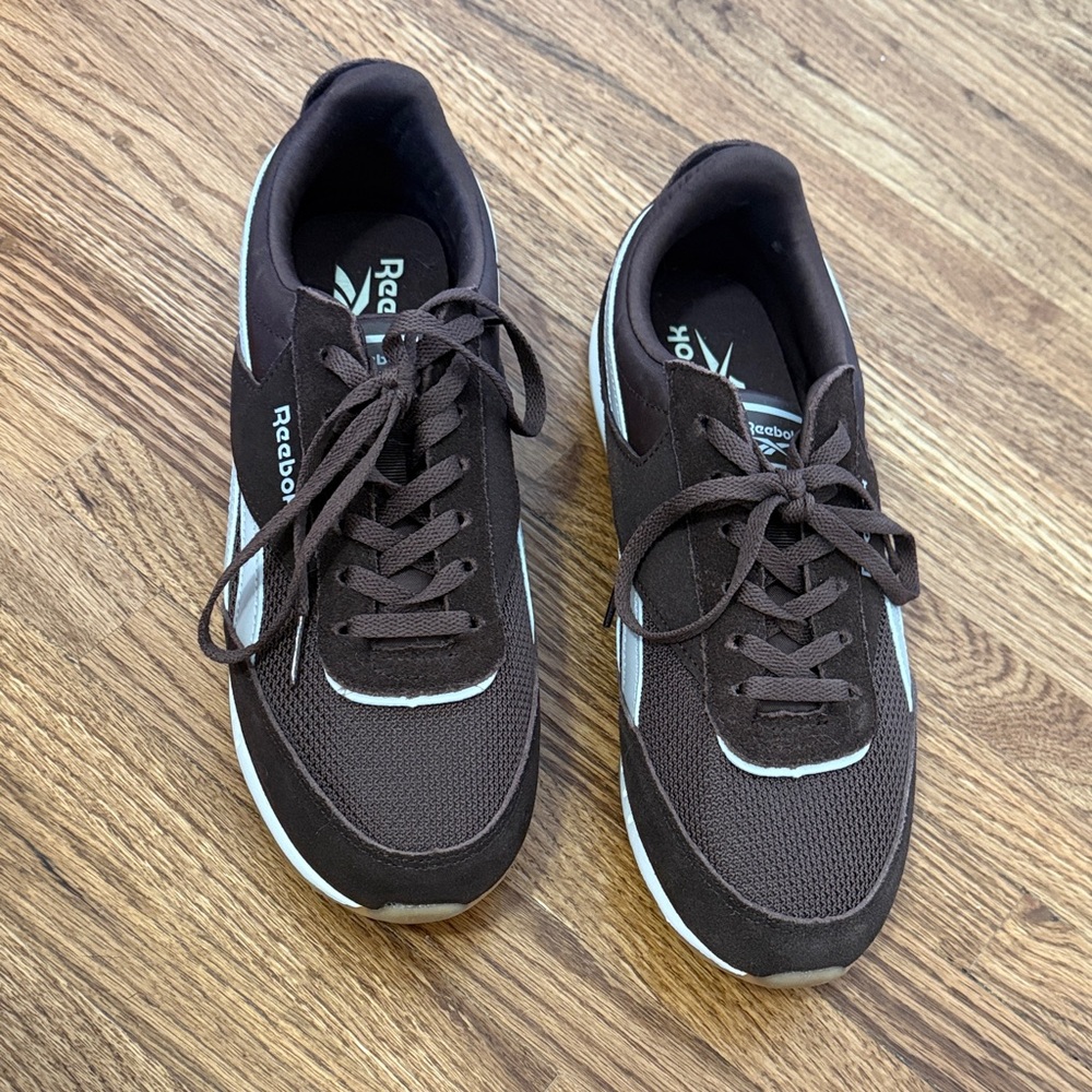 Reebok Unisex Brown Sneakers - Picture 2 of 5